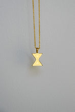 Load image into Gallery viewer, Ladies Hourglass Necklace